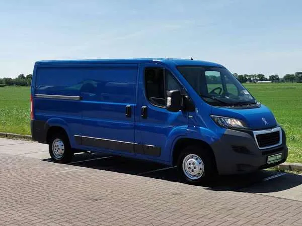 Peugeot Boxer 330 2.2 HDI Image 4